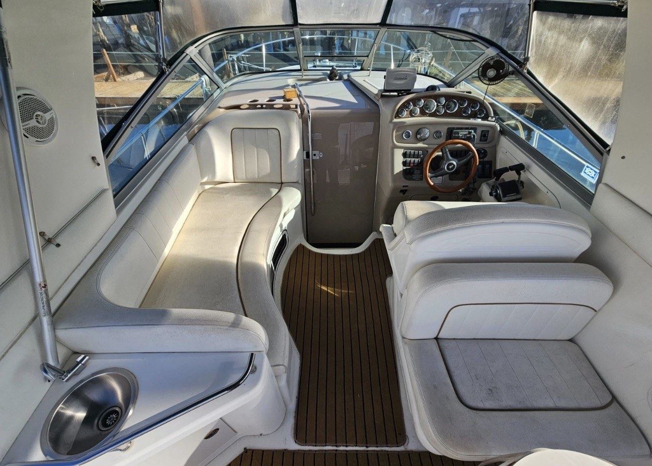 1999 Sea Ray Sundancer 290 photo 4